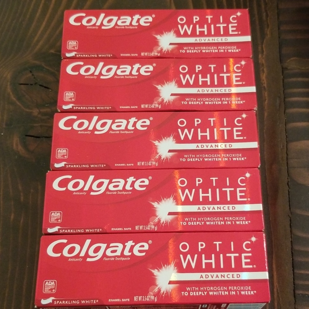 5 Colgate optic white toothpaste lot